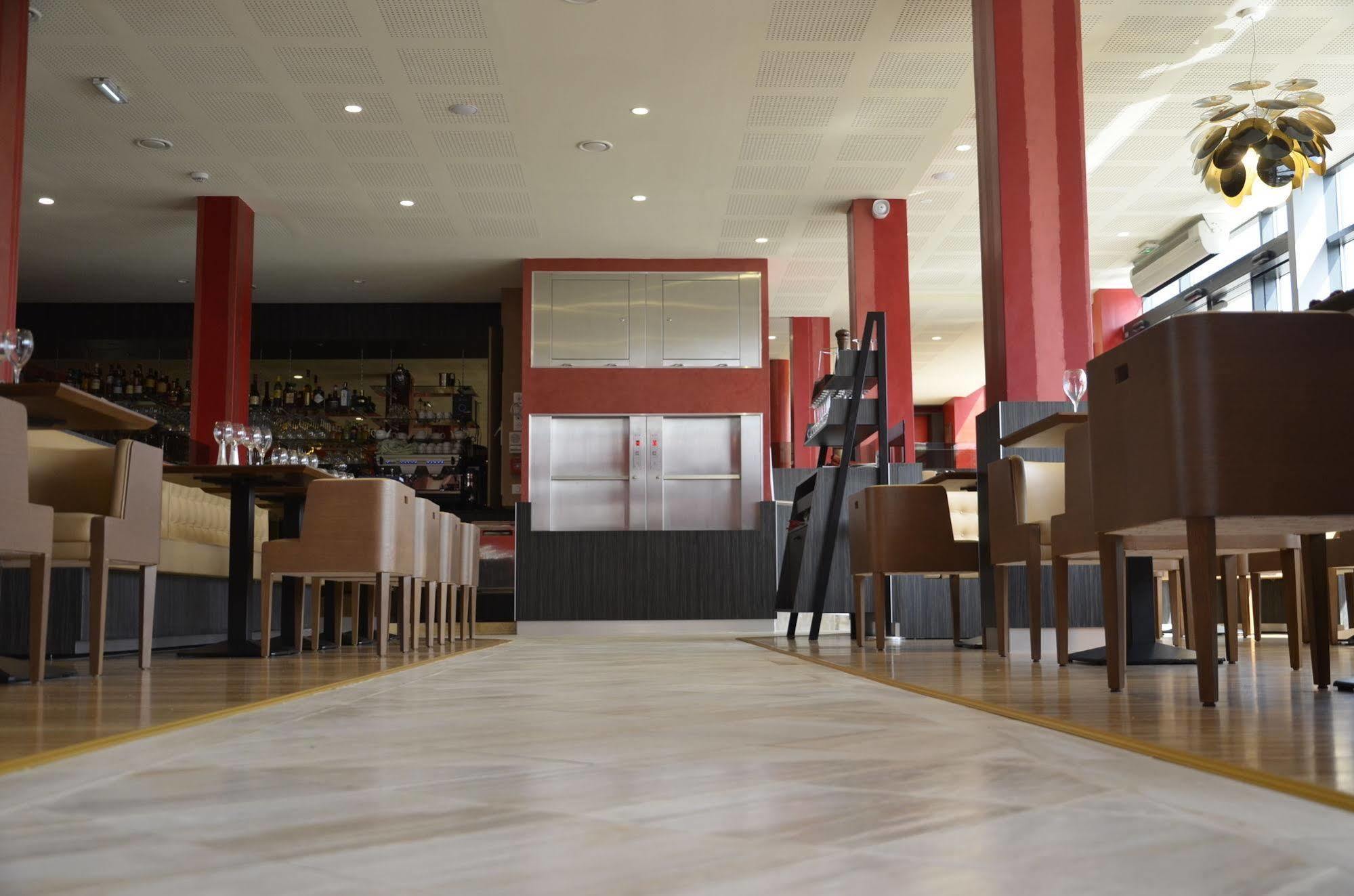 Le Grand Hotel Maubeuge Zewnętrze zdjęcie