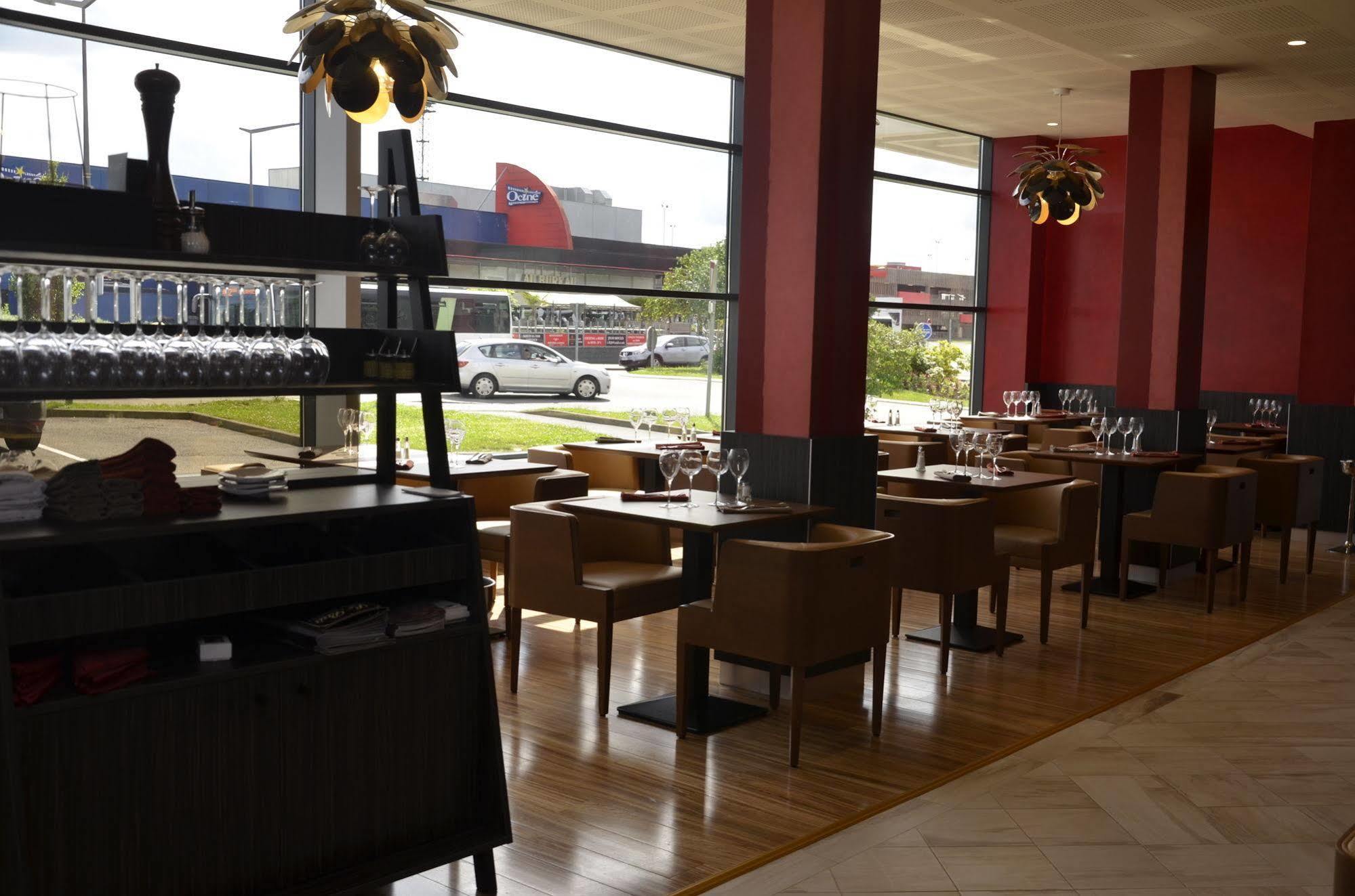 Le Grand Hotel Maubeuge Zewnętrze zdjęcie