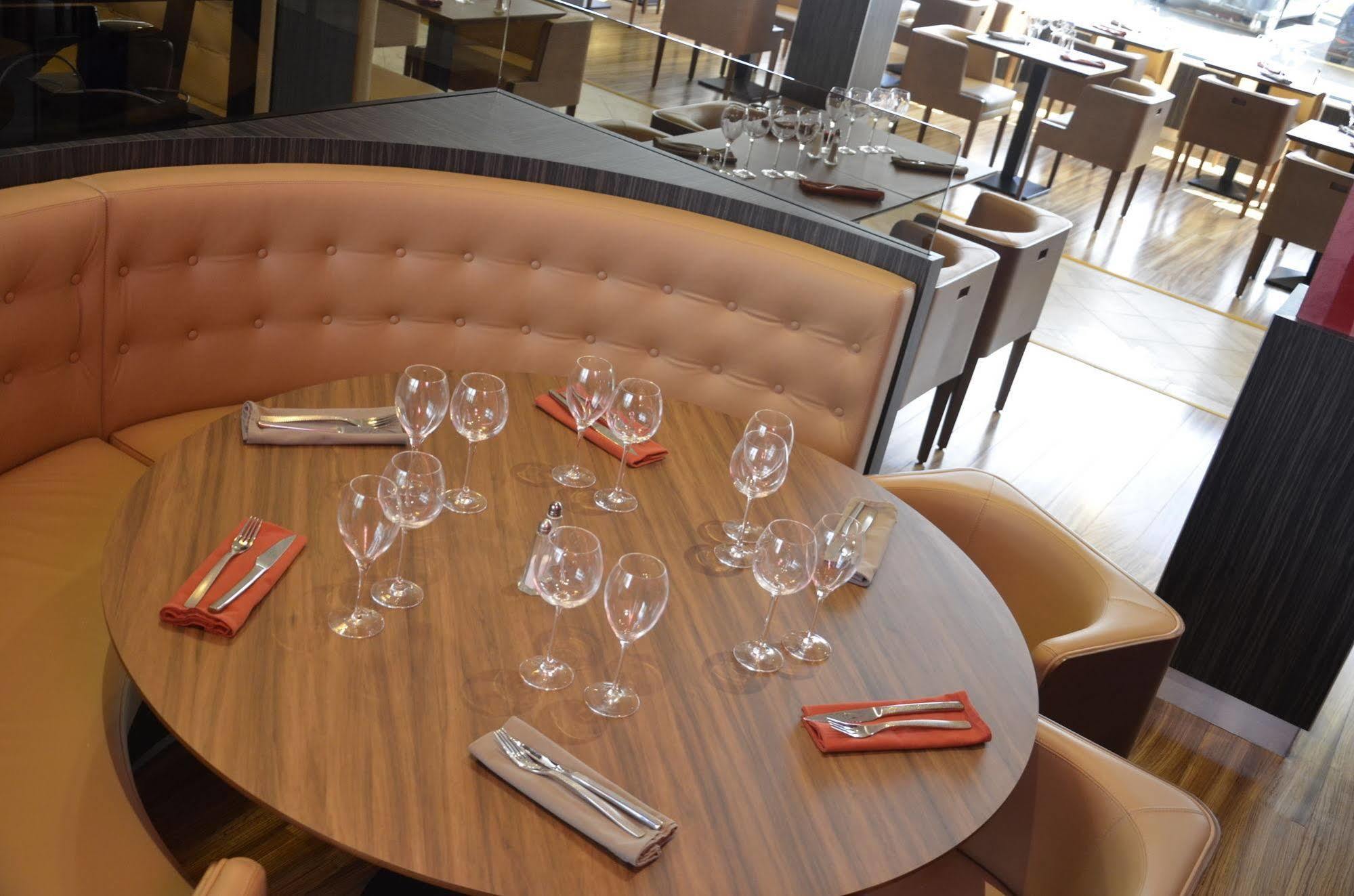 Le Grand Hotel Maubeuge Zewnętrze zdjęcie