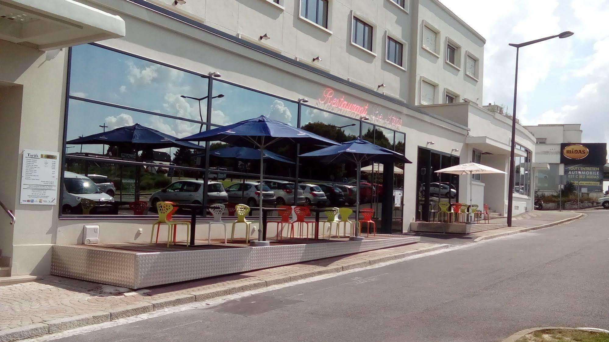 Le Grand Hotel Maubeuge Zewnętrze zdjęcie